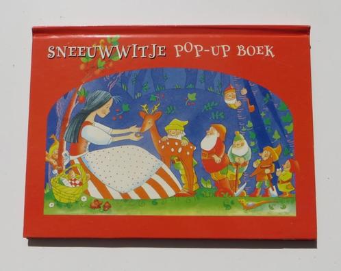 Pop up boek M5010: Sneeuwwitje 1,5+, Boeken, Kinderboeken | Baby's en Peuters, Zo goed als nieuw, 1 tot 2 jaar, Uitklap-, Voel- of Ontdekboek