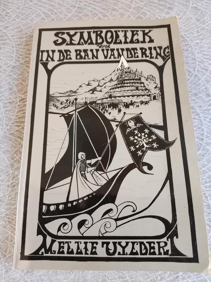 Symboliek van In de ban van de ring door Mellie Uyldert, Antiek en Kunst, Antiek | Boeken en Bijbels, Verzenden
