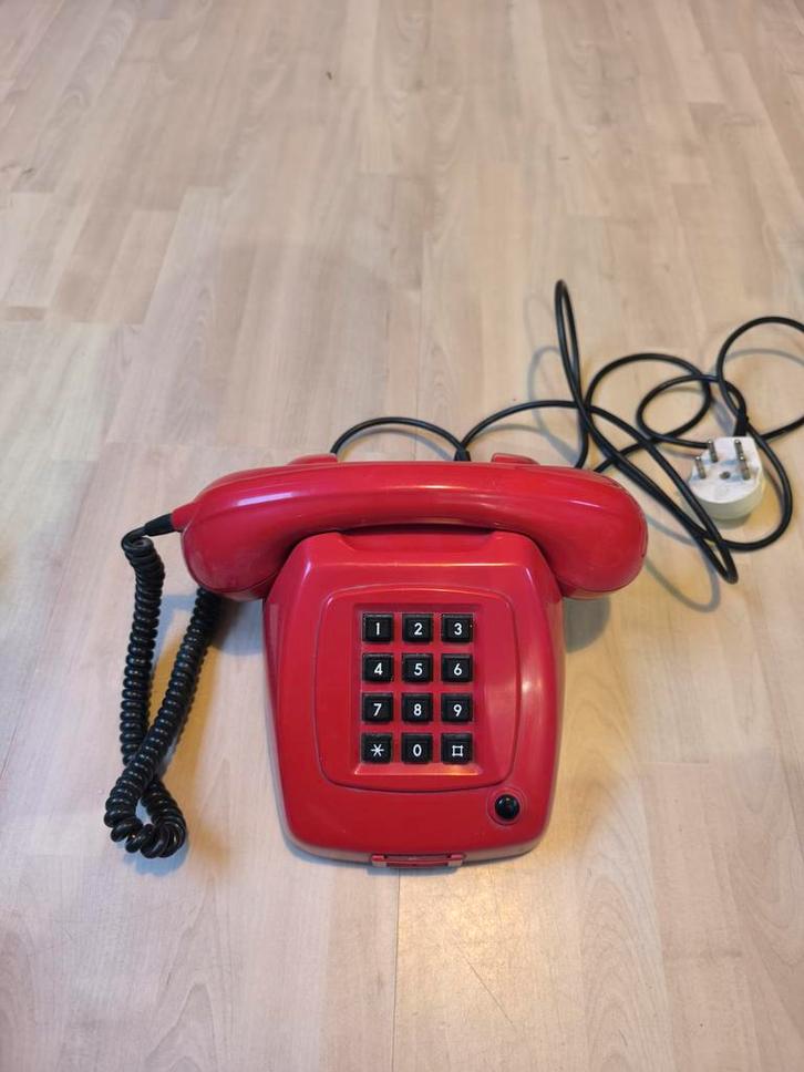 Ericsson T65-TDK de luxe Robijn telefoon, Telecommunicatie, Vaste telefoons | Niet Draadloos, Gebruikt, Ophalen of Verzenden