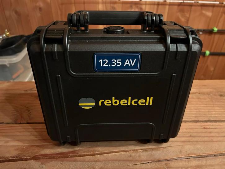 Rebelcell Outdoorbox 12V 35AV Lithium Accu, Auto-onderdelen, Accu's en Toebehoren, Universele onderdelen, Gebruikt, Ophalen