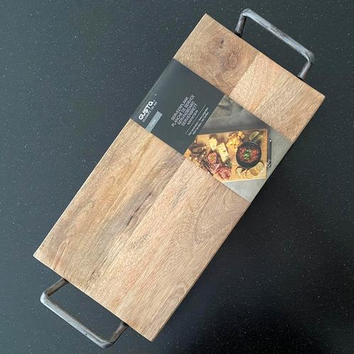 Gusta borrelplank / serveerplank met handgrepen (Nieuw), Huis en Inrichting, Keuken | Keukenbenodigdheden, Nieuw, Ophalen of Verzenden