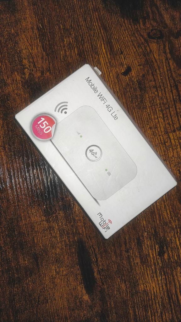 MiFi Router, nog als nieuw!, Computers en Software, Routers en Modems, Nieuw, Ophalen of Verzenden