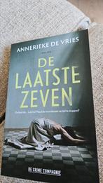 Annerieke de Vries. De laatste zeven, Ophalen of Verzenden, Zo goed als nieuw