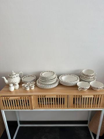 The georgian collection churchill servies beschikbaar voor biedingen