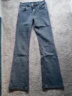 Stradivarius flaired jeans maat 34, Ophalen of Verzenden, Zo goed als nieuw, W27 (confectie 34) of kleiner, Grijs