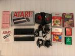 Atari 2600 zeer kompleet, Spelcomputers en Games, Spelcomputers | Atari, Atari 2600, Gebruikt, Ophalen of Verzenden, Met 3 controllers of meer