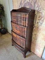 Unieke lederen kast uitstraling boekenkast met 6 deurtjes., Huis en Inrichting, Kasten | Ladekasten, Ophalen of Verzenden