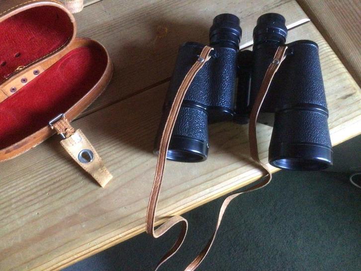 Vintage Verrekijker met Lederen Tas merk Emhavee, Audio, Tv en Foto, Optische apparatuur | Verrekijkers, Gebruikt, Porro (met knik)