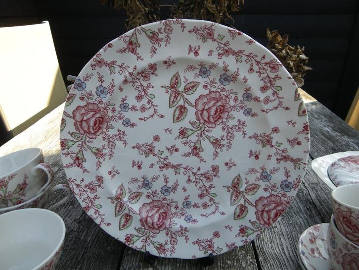 Johnson Brothers/Bros ROSE CHINTZ groot gebak/taartbord 31cm, Huis en Inrichting, Keuken | Servies, Zo goed als nieuw, Aardewerk