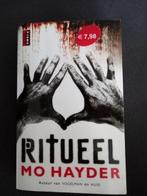 Ritueel - Mo Hayder, Boeken, Thrillers, Ophalen of Verzenden, Zo goed als nieuw, Nederland