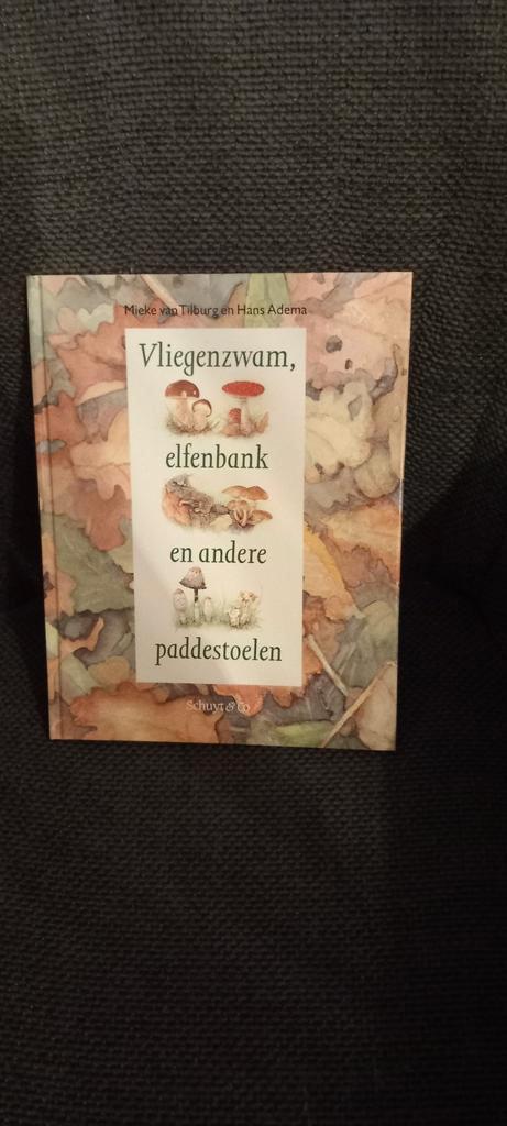 Vliegenzwam, elfenbank en andere paddestoelen, Boeken, Natuur, Ophalen of Verzenden
