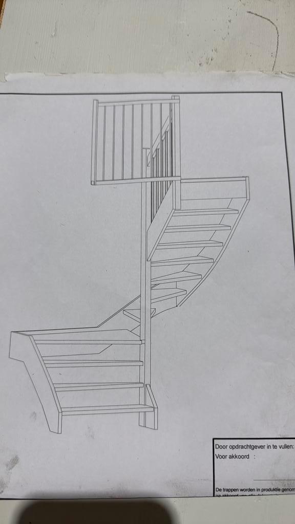 Trap met bordes 2670 hoog open, Doe-het-zelf en Verbouw, Ladders en Trappen, Zo goed als nieuw, 2 tot 4 meter, Ophalen