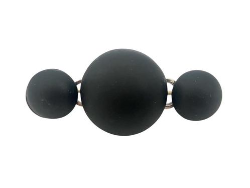 Antieke zilveren broche met 3 zwarte, ronde stenen, Sieraden, Tassen en Uiterlijk, Antieke sieraden, Broche, Zilver, Met edelsteen