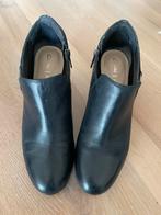 Zwarte Clarks Enkellaarsjes Maat 41, Kleding | Dames, Schoenen, Ophalen of Verzenden, Gedragen, Zwart, Lage of Enkellaarzen