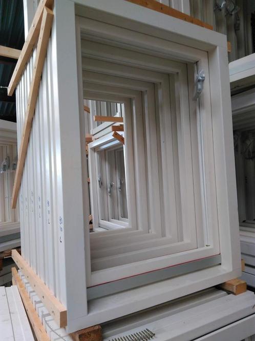 Kozijn met draaikiep raam l, Doe-het-zelf en Verbouw, Kozijnen en Schuifpuien, Nieuw, Raamkozijn, Hout, 75 tot 150 cm, 75 tot 150 cm