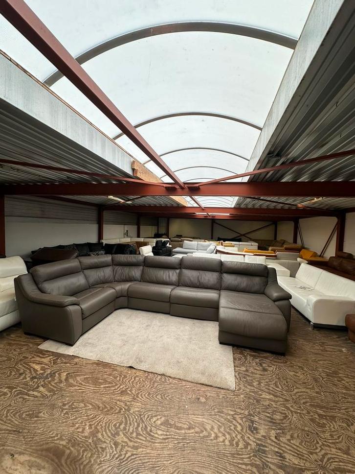 Leren relax hoekbank u bank Italiaanse leer Z.G.A.N., Huis en Inrichting, Banken | Voetenbanken en Poefen, Zo goed als nieuw, 125 cm of meer