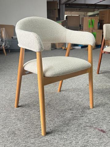 Eiken/bouclé Eetkamerstoelen NIEUW 50%korting beschikbaar voor biedingen