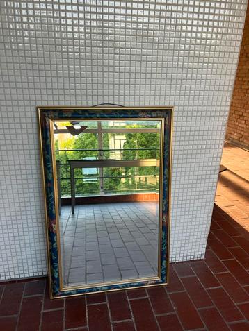 Grote vintage spiegel beschikbaar voor biedingen