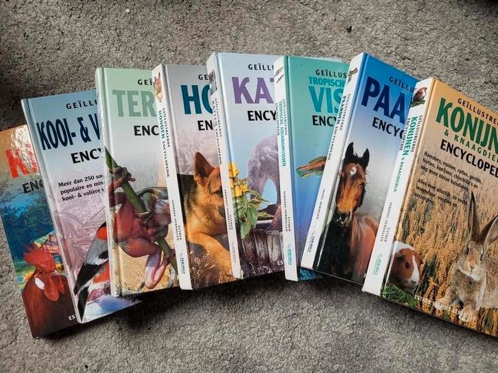 Geïllustreerde Dieren Encyclopedie - Complete Set, Boeken, Encyclopedieën, Zo goed als nieuw, Complete serie, Dieren, Ophalen