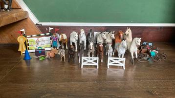 Grote schleich set beschikbaar voor biedingen