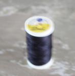 klos garen zwart handgaren kleiner, Hobby en Vrije tijd, Ophalen of Verzenden, Nieuw, Garen of Naald(en)