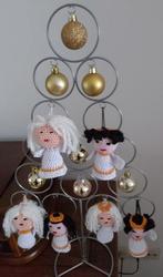 Kerstboompje met gehaakte engeltjes en gouden ballen, Ophalen, Nieuw