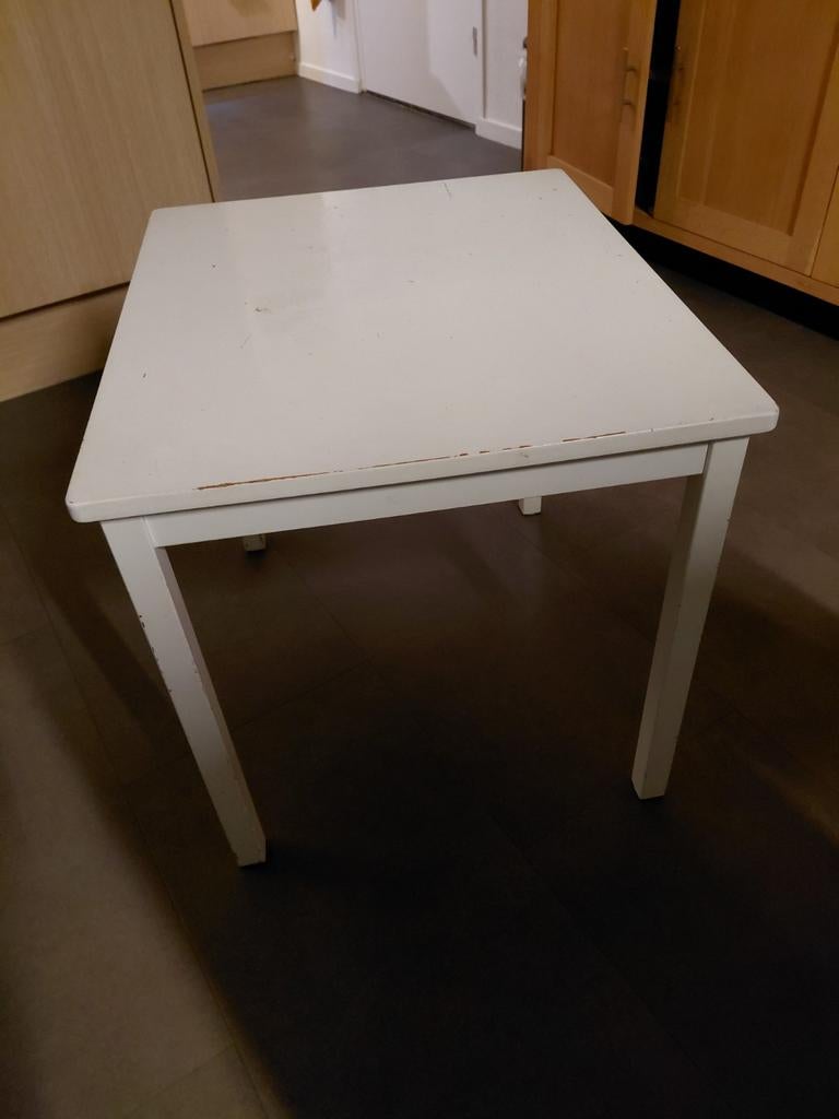 Tafeltje ikea - Klein en handig, Ophalen, Minder dan 50 cm, Gebruikt, Eenvoudig