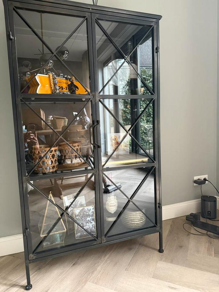 Stijlvolle Vitrinekast met Glazen Deuren, Antiek en Kunst, Antiek | Meubels | Kasten, Ophalen of Verzenden