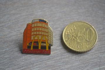 McDonald's Pin Restaurant Potsdamer Platz jaren 90 beschikbaar voor biedingen