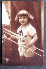 Trots is ze op haar nieuwe schuiftrompet, 1925, Verzenden, 1920 tot 1940, Gelopen, Muziek