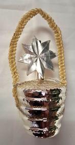 Antieke/oude Kerst  Mandje met hegsel en Dresdner-Pappe ster, Diversen, Kerst, Ophalen of Verzenden