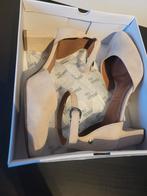 No Stress Pumps - Nauwelijks Gedragen, Pumps, Beige, No stress, Ophalen of Verzenden