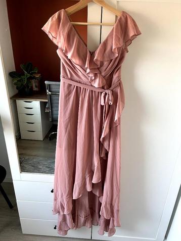 Mooie oud-roze lange jurk met franjes