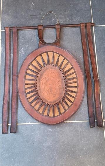 lederen Madonna/H. Maria met kind, muurdecoratie, retrolook  beschikbaar voor biedingen