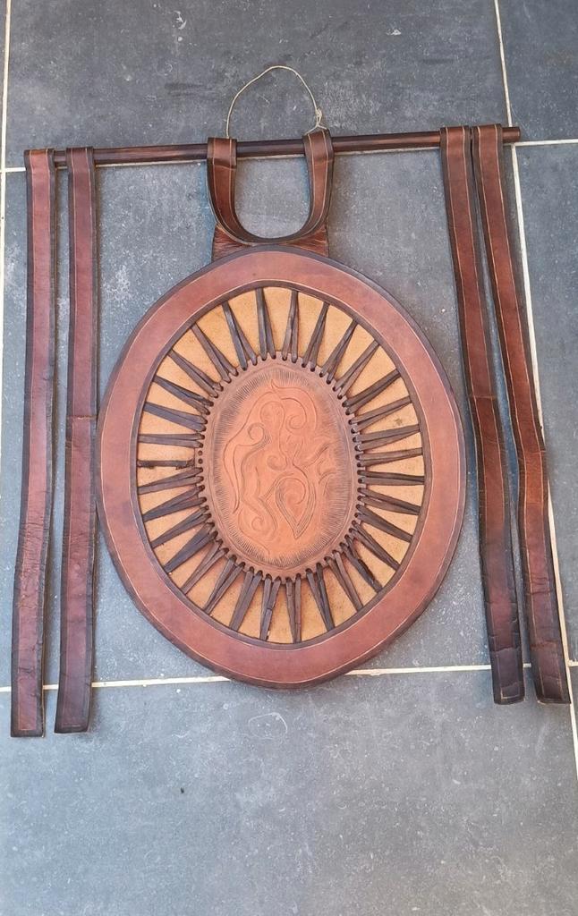 lederen Madonna/H. Maria met kind, muurdecoratie, retrolook, Antiek en Kunst, Antiek | Religie, Ophalen of Verzenden
