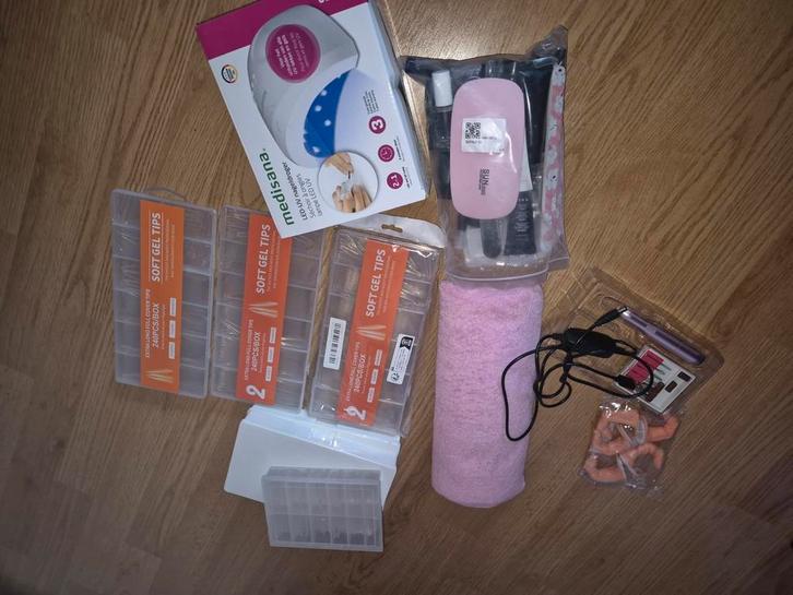 Beginners nagel set, Sieraden, Tassen en Uiterlijk, Uiterlijk | Cosmetica en Make-up, Zo goed als nieuw, Handen en Nagels, Ophalen of Verzenden