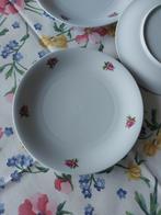 6 ontbijt borden vintage "Rose", Huis en Inrichting, Keuken | Servies, Ophalen, Zo goed als nieuw, Bord(en), Overige stijlen