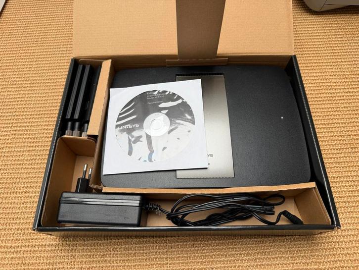 Linksys AC1900 EA6900 WIFI Router, Computers en Software, Routers en Modems, Gebruikt, Router, Ophalen of Verzenden