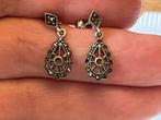 Zilveren oorbellen handgezette Marcasieten, Verzenden, Zo goed als nieuw, Knopjes of Stekers, Zilver