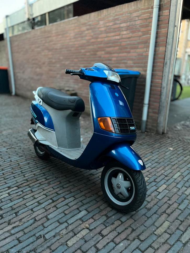 Piaggio quartz “95” kopen of teruil, Fietsen en Brommers, Scooters | Piaggio, Zo goed als nieuw, Overige modellen, Maximaal 45 km/u