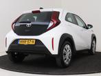 Toyota Aygo X 1.0 VVT-i MT Play Limited I Apple Carplay/Andr, Auto's, 21 km/l, Stof, Gebruikt, Met garantie (alle)