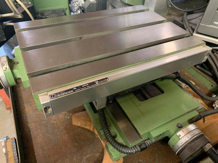 Nieuwe Saim kruistafel met heidenhain digitaal, Doe-het-zelf en Verbouw, Draaibanken, Zo goed als nieuw, Metaaldraaibank, Minder dan 500 mm