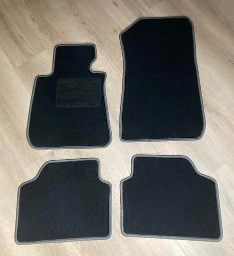 Mattenset voor een BMW 3-serie E90, Auto-onderdelen, Interieur en Bekleding, BMW, Nieuw, Ophalen of Verzenden