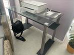 Glazen bureau, Ophalen