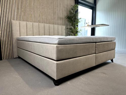 LUXE BOXSPRING + KOUDSCHUIMTOPPER SIERHOOFDBORD, Huis en Inrichting, Slaapkamer | Boxsprings, Nieuw, 180 cm, 200 cm, Tweepersoons