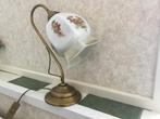 Lamp met glazen kap met bloemen, Antiek en Kunst, Antiek | Lampen, Ophalen