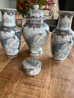 Porseleinen Vazen en Doosje Set, Antiek en Kunst, Ophalen of Verzenden