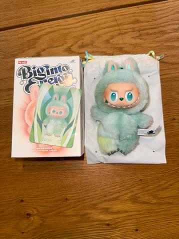 Pop Mart Labubu The Monsters Big into Energy Serenity beschikbaar voor biedingen