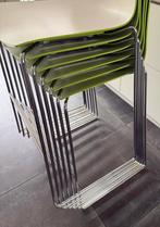 6 mooie design krukken merk Arper type Catifa 46 wit / groen, Huis en Inrichting, Barkrukken, Ophalen, 5 krukken of meer, Met voetsteun