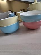 Vintage pastel nest schalen.    Ceramique Maastricht, Ophalen of Verzenden